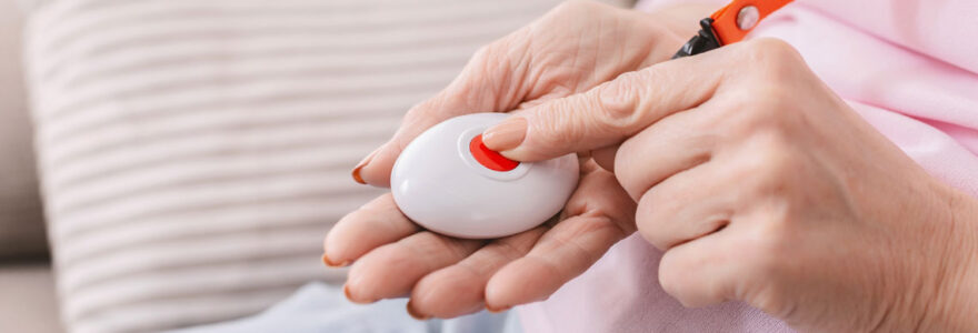 contacter-en-ligne-une-entreprise-specialisee-en-teleassitance-pour-personnes-agees